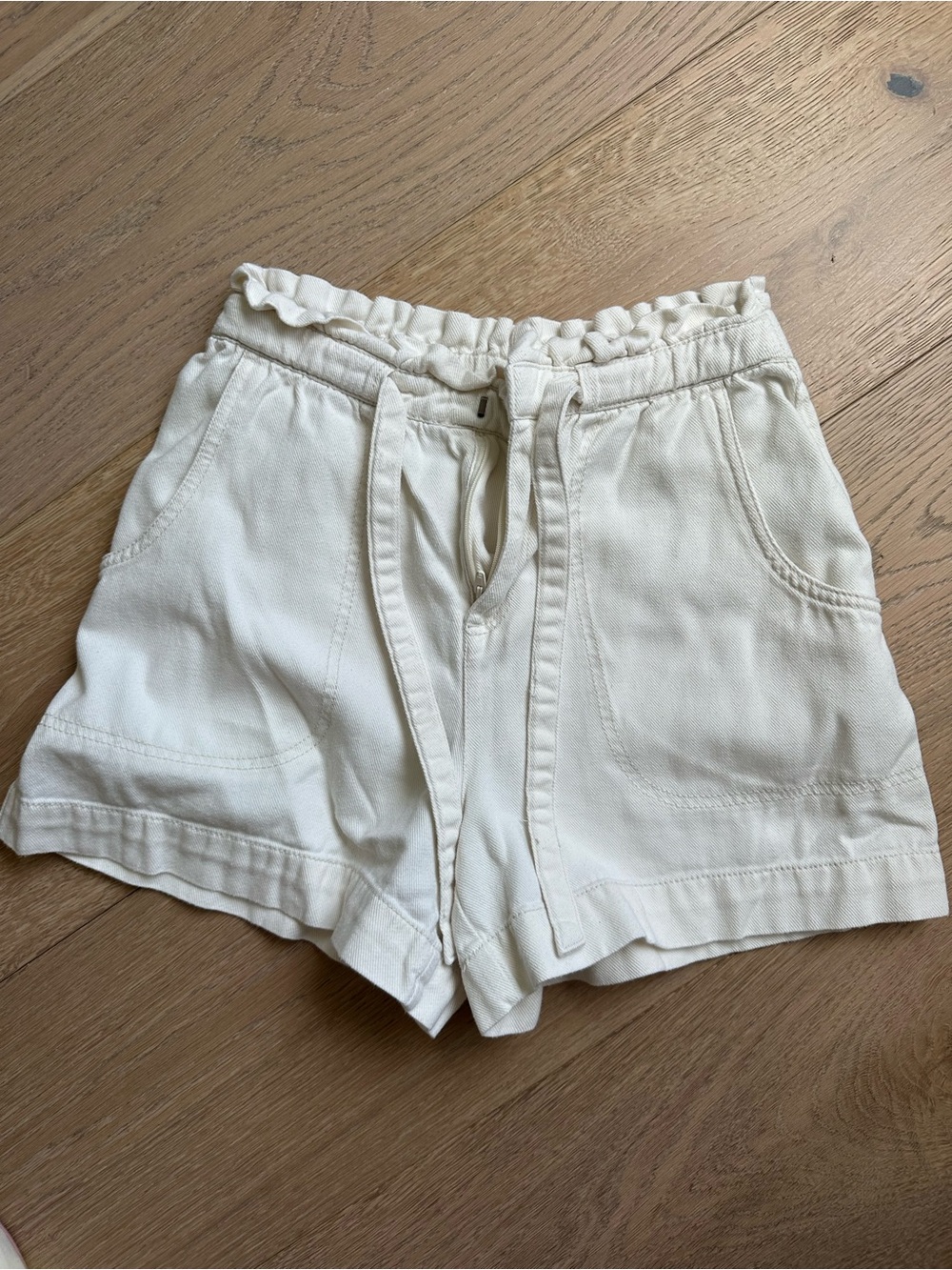 Old Navy High Waisted Drawstring Shorts Cream XS